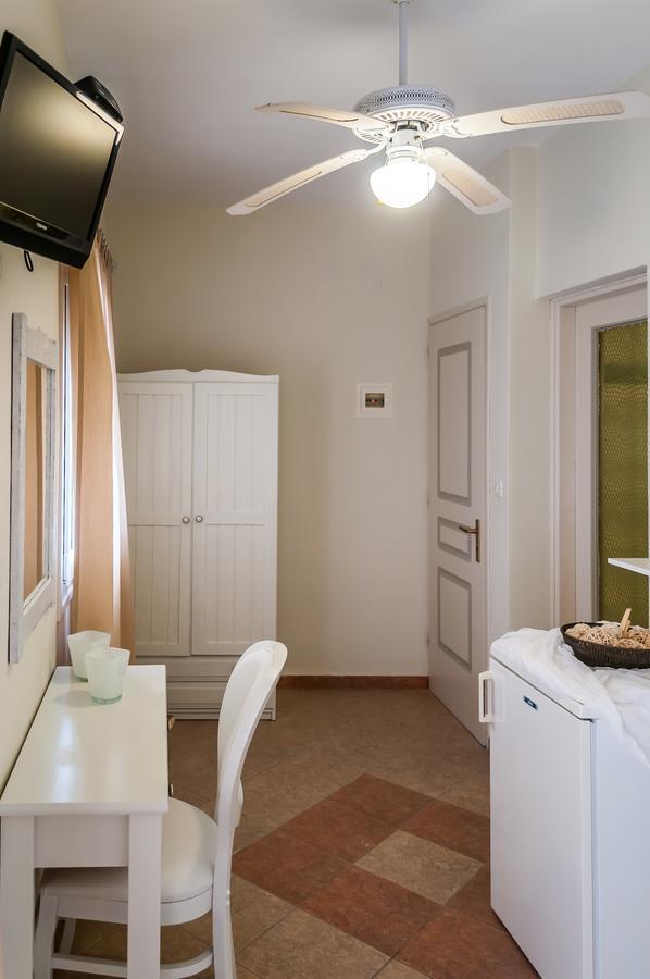 Oceanis Rooms Adamantas  Exterior foto